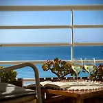 The Seaview Apartment Of Your Dreams -Wifi, Aircon