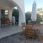 Espacoso Apartamento Com Excelente Espaco Exterior