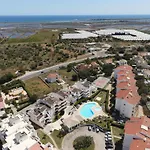 Matfil Suite-Charming Apartment With Pool Access