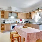 Villa Caly