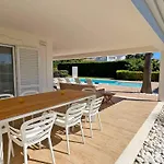 Stunning 4-Bedroom Villa With Pool - Perfect For Families