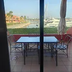 Luxury Apartment, Marina, Beach & Pool II