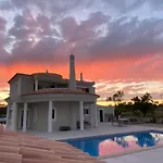 Grande Villa Lorida