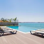 Portimao Ocean Breeze With Pool By Homing