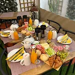Merry'S House