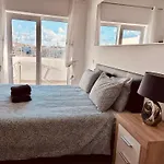 Lagos Marina View Studio Apartment On Main Avenue
