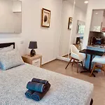 Lagos Marina View Apt On Main Avenue Near Beaches