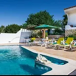 Villa Salgados, Near Albufeira, With Private Pool, 5 Minutes From Gale Beach
