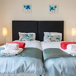 Albufeira Stylish Townhouse