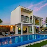 Villa Catalina By Algarve Vacation