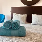 Lagos Main Avenue Studio With Marina View Balcony