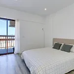 Casa Baleeira - Modern Apartment With Seaview