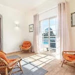 Host Wise - Quiet Spacious House - Swimming Pool