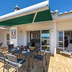 Coolhousesalgarve Luz, 3 Bed Linked House, Pool, Superb Panoramic Sea View, Casa Das Buganvilias