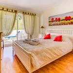 A1 Outra Vez - Spacious Apartment