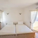 Silver - Beautiful 4-Bedroom Villa