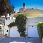 Silver - Beautiful 4-Bedroom Villa