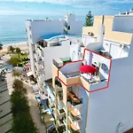 Apt Gh - 50 Meters From Beach