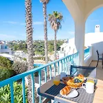 99B Hibiscus - Spacious 2-Bedroom Apartment With Pool Views