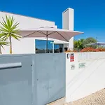 Casa Madeira - Spacious 4-Bedroom Villa With Private Pool