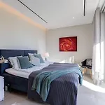 Villa 2 Rua Das Palmas - Luxurious, Stylish & Modern
