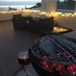 6 Centeanes - Clifftop Apartment, Sea Views And St