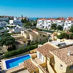 Villa Pinheiro
