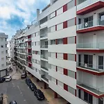 Caravelas 2-Bedroom Apartment With Pool - 50M From The Beach