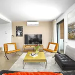 Luxury 3-Bed Penthouse With Ocean Views, Terrace & Pool