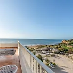 Ocean View 2 Bdr Flat With Balcony By Lovelystay