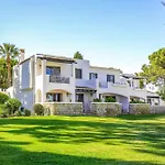 Four Seasons Country Club