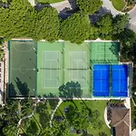Four Seasons Country Club