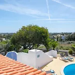Pomba Beautifully Renovated With Heated Pool!