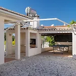 Albufeira Family Villa And Pool By Homing
