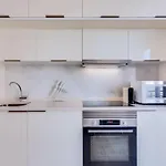 Noah House, 2 Bdr Apartment With Sea View