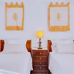 Noah House, 2 Bdr Apartment With Sea View