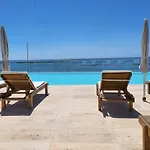 New Luxury Apt Ocean Front Heart Of Olhao Plus Parking