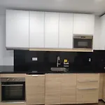 T1 Rosa Dos Ventos, A/C & Terrace - Casas & Papeis
