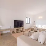 5 Bedroom Beach House In Luz, Lagos