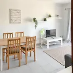 Comfortable Seaside Apartment In Carvoeiro 80 M² Balcony