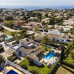Villa At Walking Distance From Center And Beach!