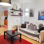 Charming Apartment In Portimao With Pool