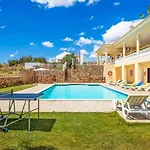 Villa Entrecolinas