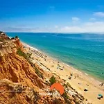 #276 Eucalipto Residence By Home Holidays