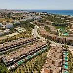 Salgados 2-Bedroom Apartment - 900M From The Beach - Wifi