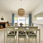 Staysalty - Resort Style Family Beach House With Pool