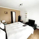 Cozy Rooms Vila Do Bispo