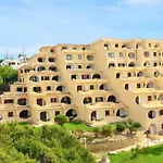 Spacious Apartment In Carvoeiro With Sea View 80 M²