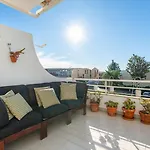 Design Top Floor With Balcony & Pool By Lovelystay