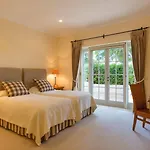 5 Bdr Villa With Pool